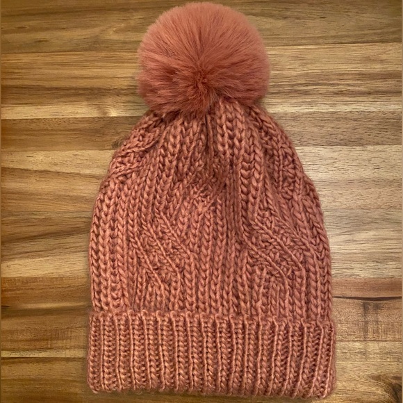 Zara Girl’s Knit Beanie and Infinity Scarf Set in Pink Size: 54cm (10-12) - Picture 3 of 6